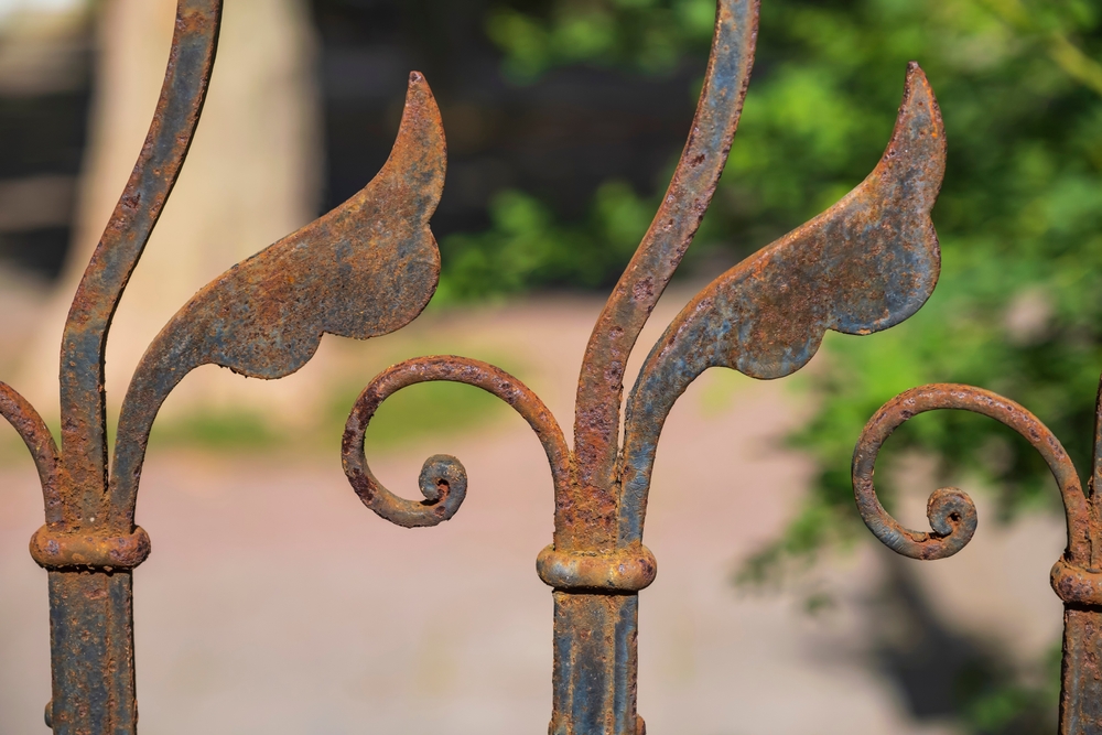 wrought iron fence rust in houston